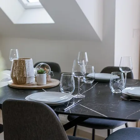 Huswell - Spacious, High-quality Duplex In Apartmán